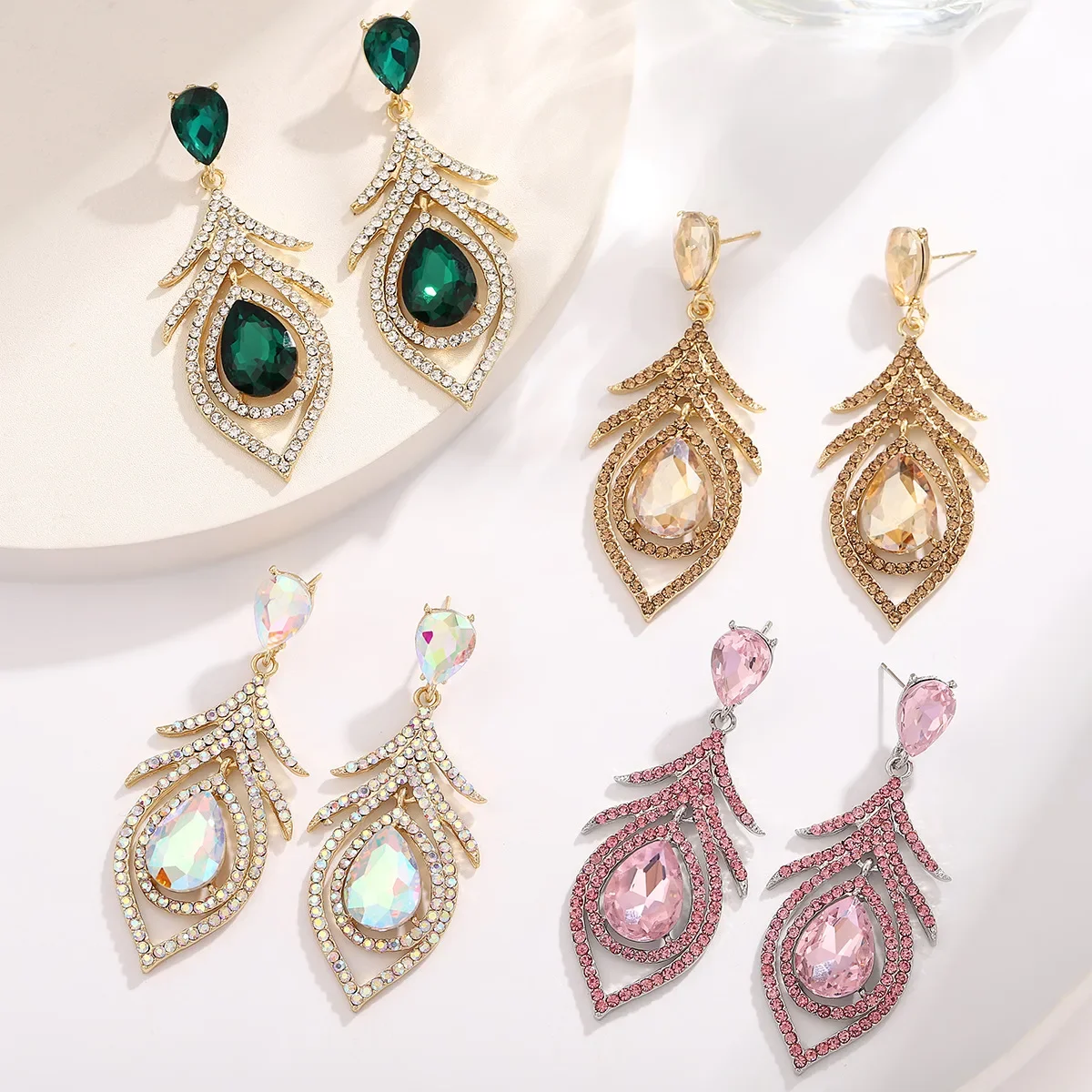 Ethnic Fashion Trends 2025 - الجديد في الاتجاه 2025 أقراط نسائية