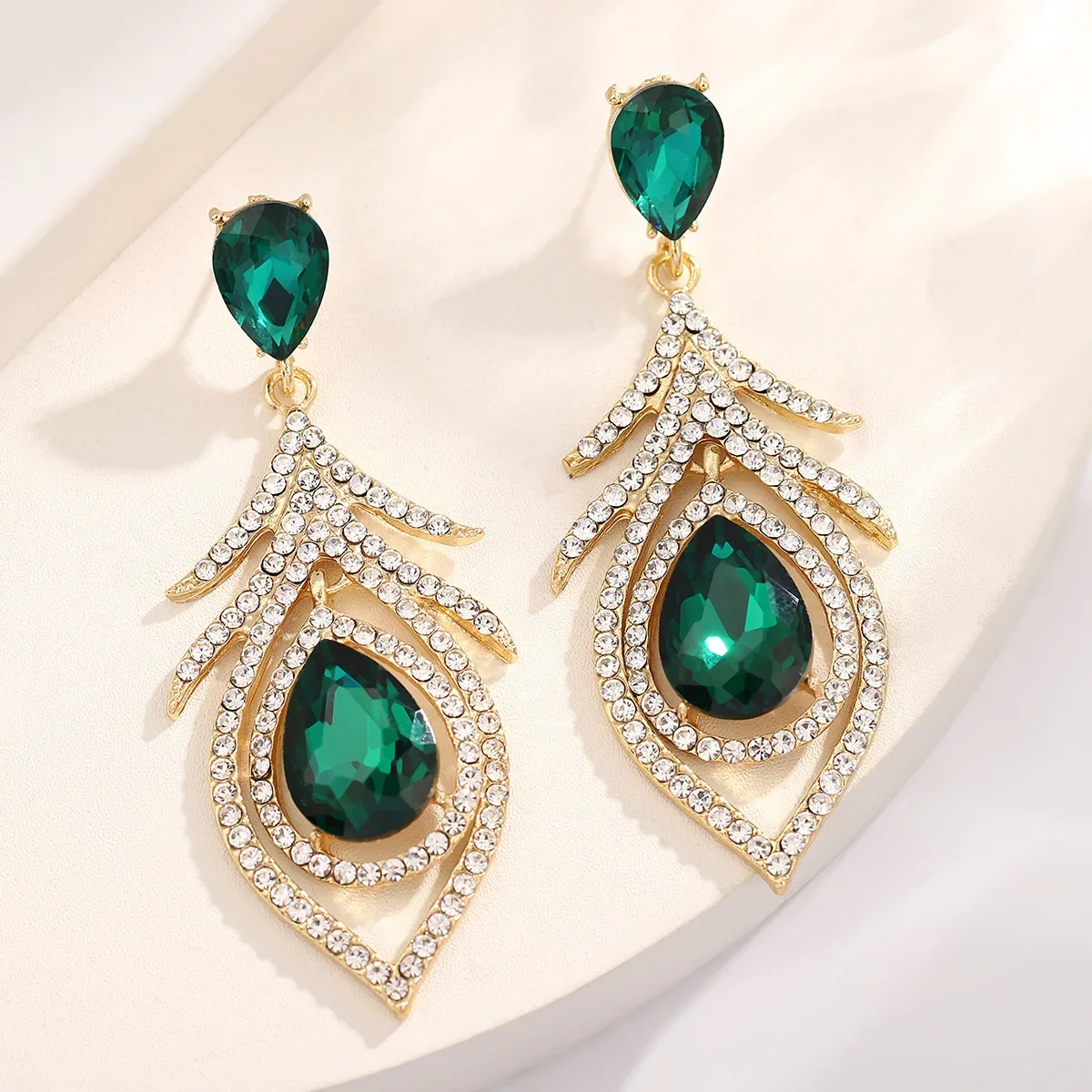 الجديد في الاتجاه 2025 أقراط ن - مراجعة Ethnic Fashion Trends 2025 وسعره