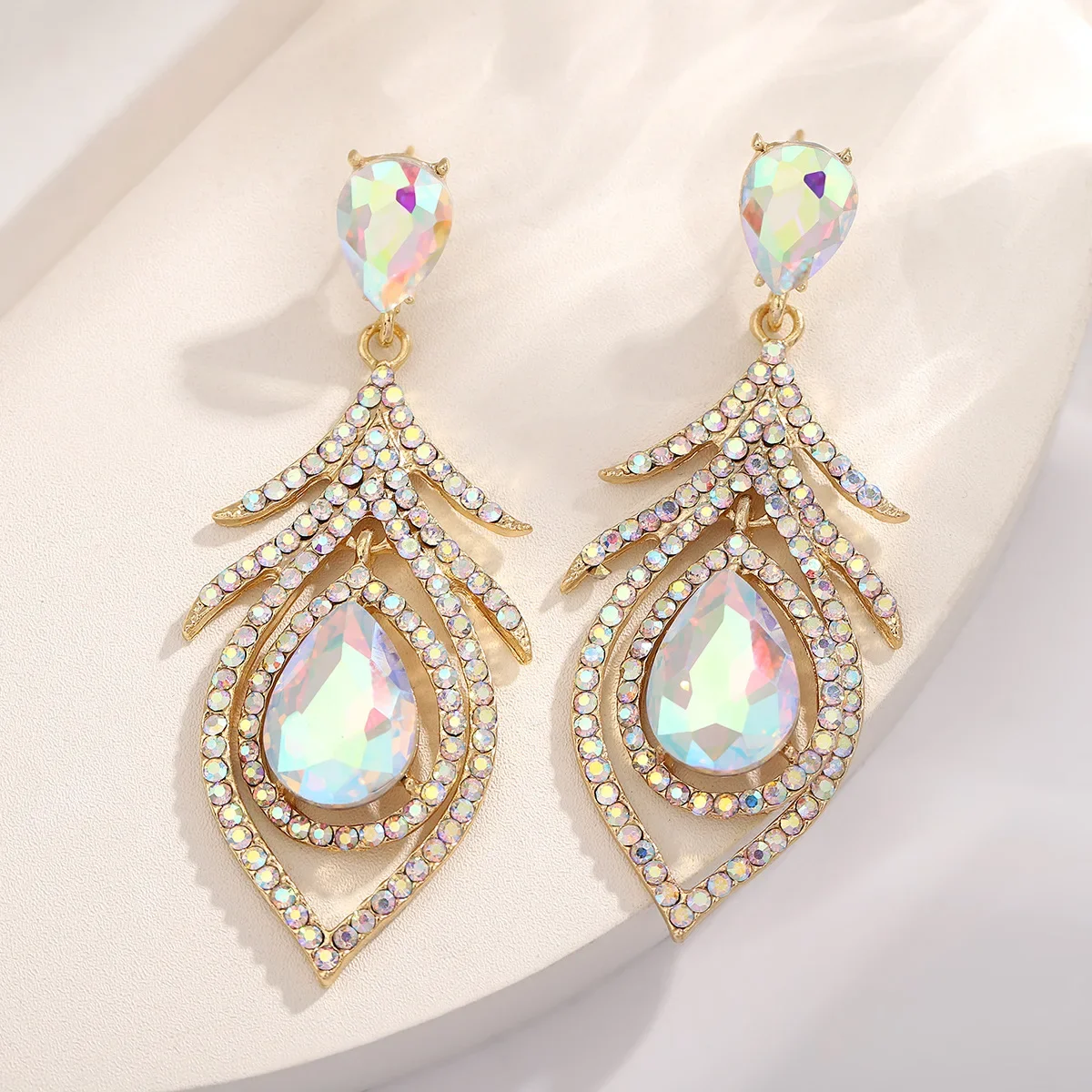 الجديد في الاتجاه 2025 أقراط ن - مراجعة Ethnic Fashion Trends 2025 وسعره